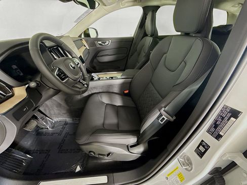 New 2026 Volvo XC60 B5 Core AWD/4WD image 19
