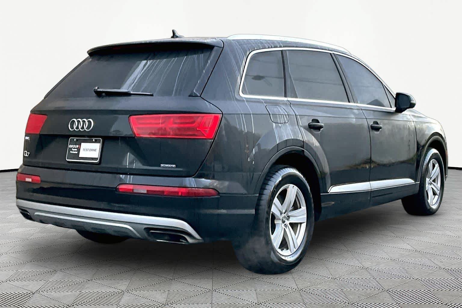 Used 2017 Audi Q7 2.0T Premium AWD/4WD image 13