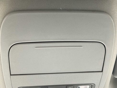 Used 2022 Ford F150 XLT w/ Equipment Group 302A High image 39