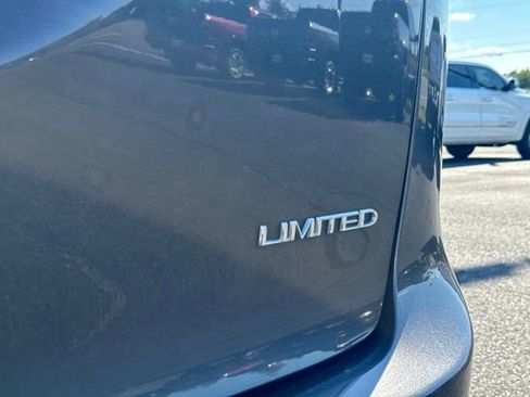 Certified 2019 Chrysler Pacifica Limited FWD image 15
