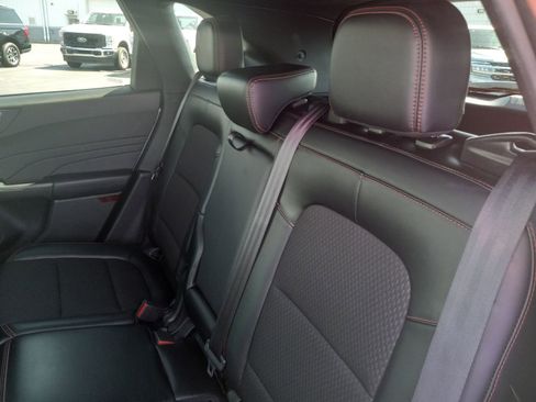 Used 2024 Ford Escape ST-Line w/ Cold Weather Package image 15