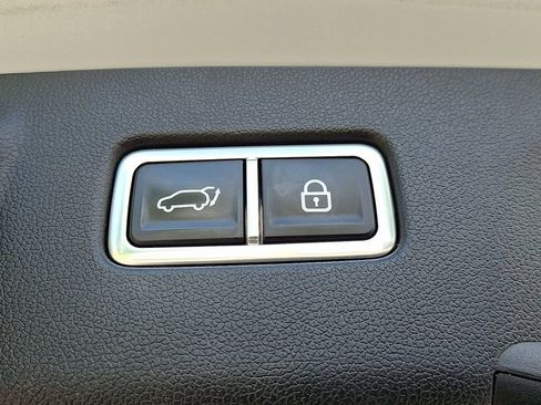 Used 2021 Kia Sorento EX w/ Panoramic Sunroof Package AWD/4WD image 31