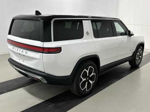 Used 2024 Rivian R1S Adventure AWD/4WD image 5