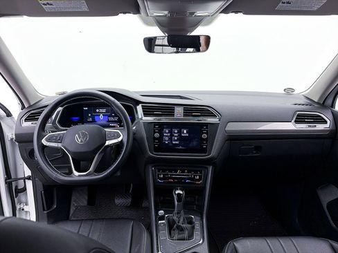 Used 2022 Volkswagen Tiguan SE image 26