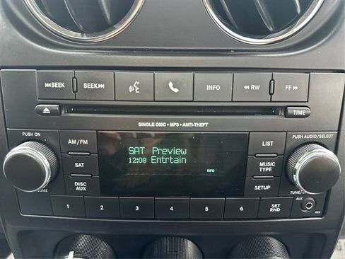 Used 2016 Jeep Patriot High Altitude image 28