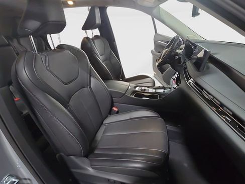 Used 2025 INFINITI QX60 Sensory AWD/4WD image 11