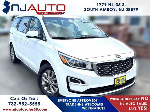 Used 2019 Kia Sedona L FWD image 1