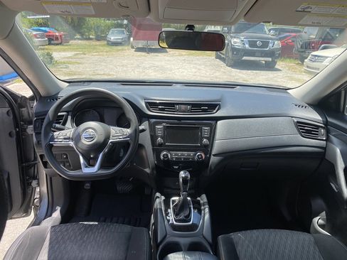 Used 2018 Nissan Rogue S AWD/4WD image 17