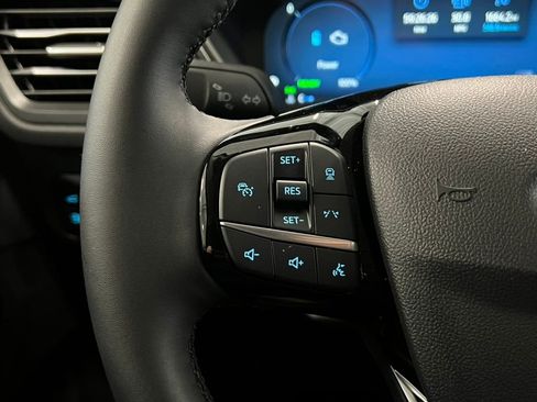 New 2024 Ford Escape SE w/ PHEV Premium Package FWD image 19