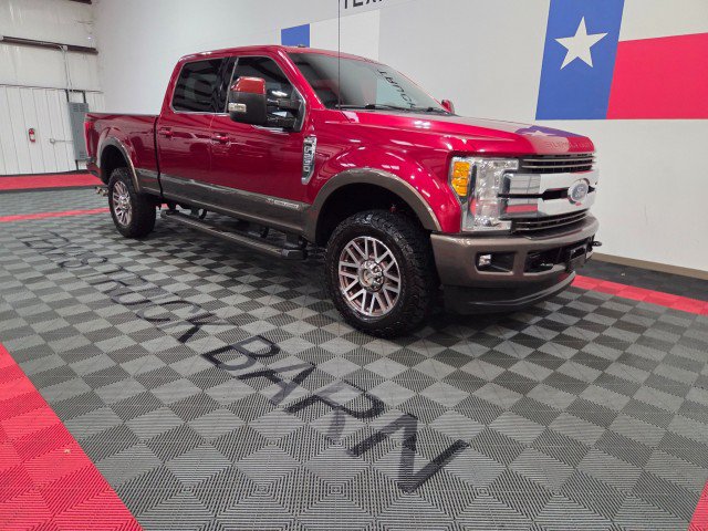Used 2017 Ford F250 King Ranch w/ FX4 Off-Road Package AWD/4WD image 14