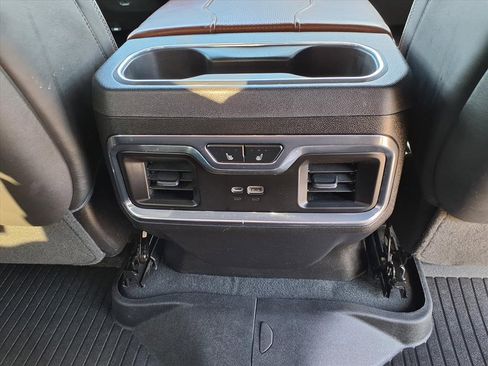 Used 2024 GMC Sierra 2500 Denali Ultimate image 18