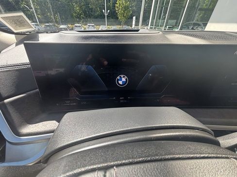 Certified 2023 BMW X7 xDrive40i w/ Premium Package image 14