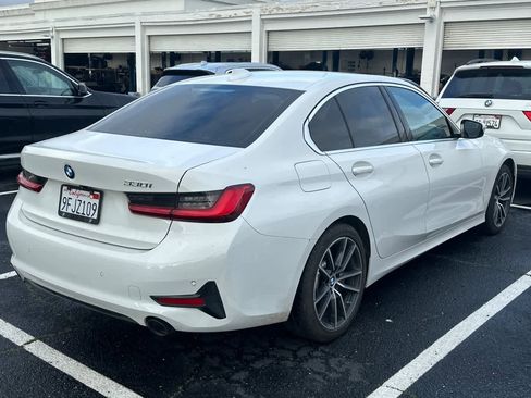 Used 2020 BMW 330i Sedan w/ Convenience Package image 2