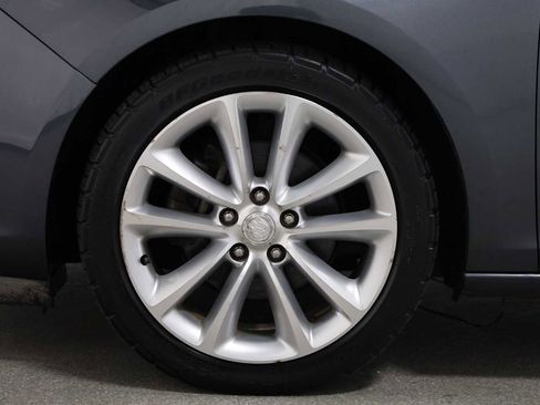Used 2013 Buick Verano FWD image 33
