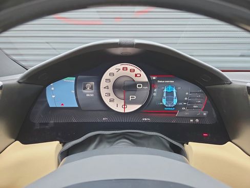 Used 2024 Ferrari Roma RWD image 10