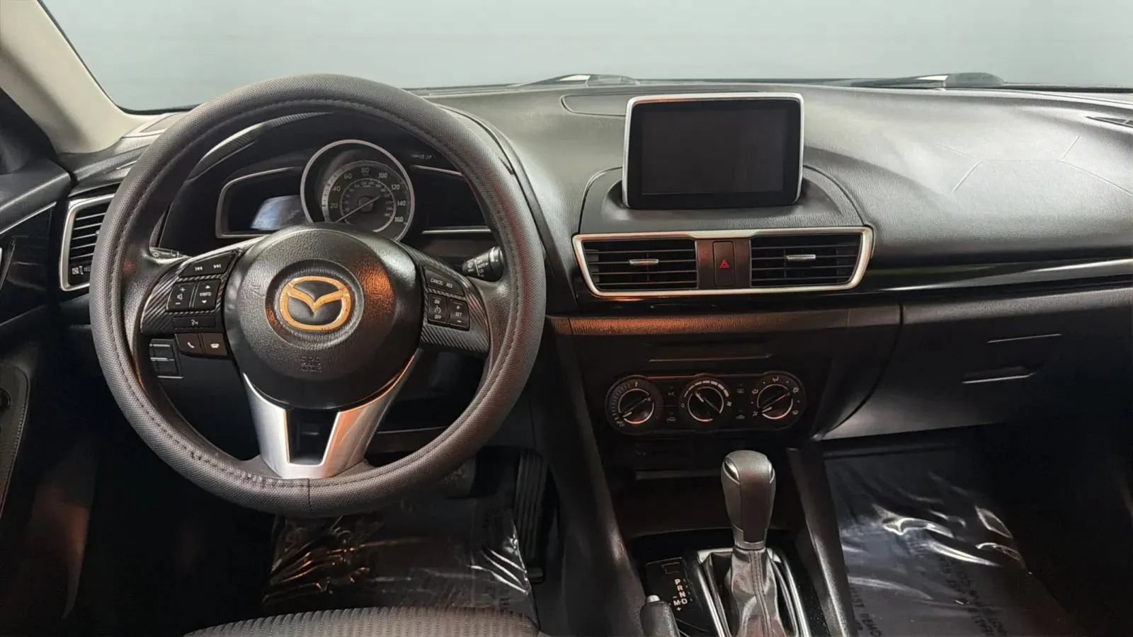 Used 2016 MAZDA MAZDA3 i Sport w/ Preferred Equipment Package FWD image 10