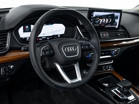 Certified 2023 Audi Q5 2.0T Prestige w/ Prestige Package AWD/4WD image 9