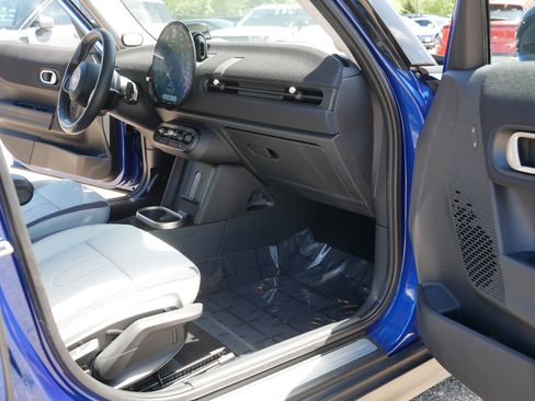 Used 2025 MINI Cooper S FWD image 19