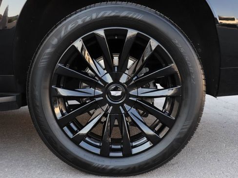 Used 2021 Cadillac Escalade ESV Luxury image 90