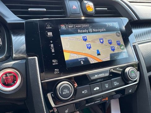 Used 2018 Honda Civic Sport Touring image 8