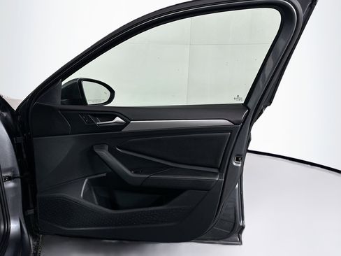 Used 2024 Volkswagen Jetta S image 31