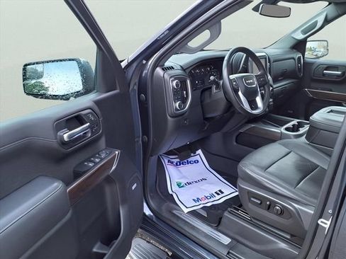 Used 2022 GMC Sierra 1500 SLT w/ SLT Convenience Package AWD/4WD image 10