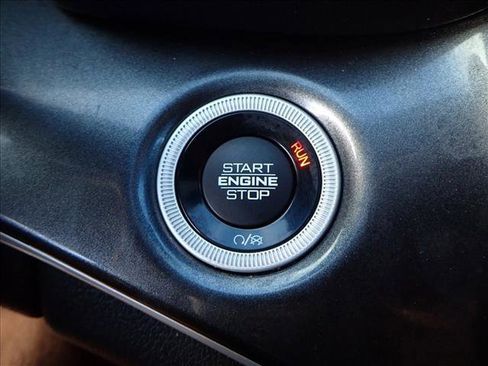 Used 2023 Jeep Grand Cherokee Laredo image 22