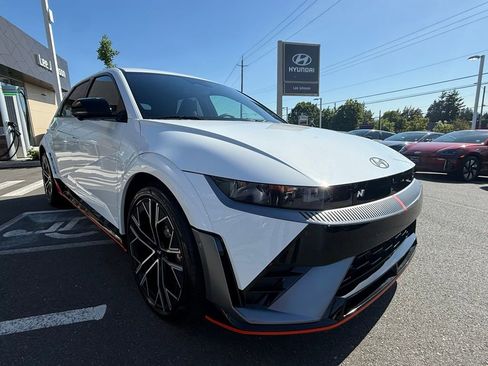 Certified 2025 Hyundai Ioniq 5 N AWD/4WD image 7
