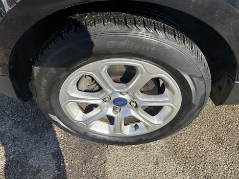 Used 2018 Ford EcoSport SE w/ SE Convenience Package image 9