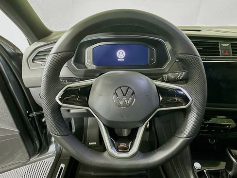 Used 2022 Volkswagen Tiguan SEL R-Line image 13
