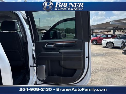 Used 2024 GMC Sierra 3500 Denali w/ Denali Reserve Package image 16