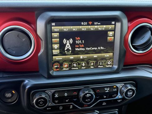 Used 2021 Jeep Gladiator Rubicon AWD/4WD image 24