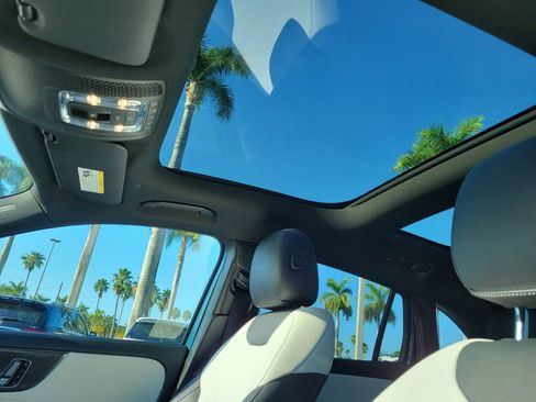 Certified 2022 Mercedes-Benz GLA 250 image 21