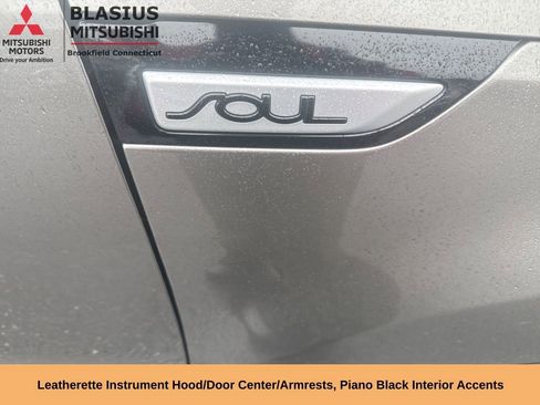 Used 2016 Kia Soul + w/ Primo Package FWD image 11