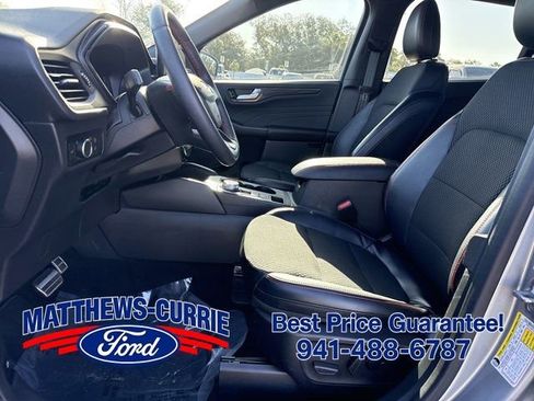 Certified 2024 Ford Escape ST-Line w/ Tech Pack #1 FWD image 9