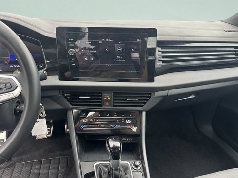 Used 2025 Volkswagen Jetta Sport FWD image 16