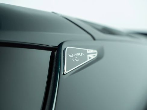 Used 2025 Lotus Emira image 11