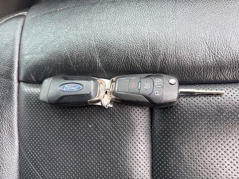 Used 2020 Ford F250 Lariat w/ Lariat Value Package image 9