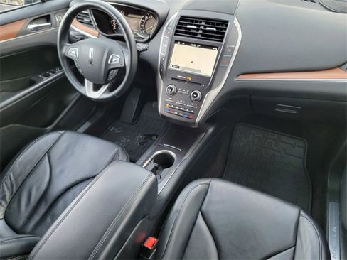 Used 2017 Lincoln MKC Reserve w/ Lincoln MKC Climate Package image 39