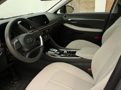 Used 2022 Hyundai Sonata SEL image 11