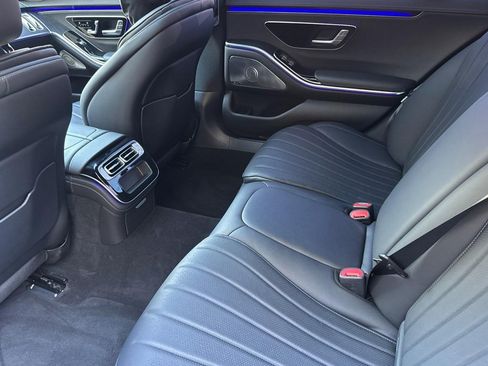 Used 2022 Mercedes-Benz S 500 S 500 image 13