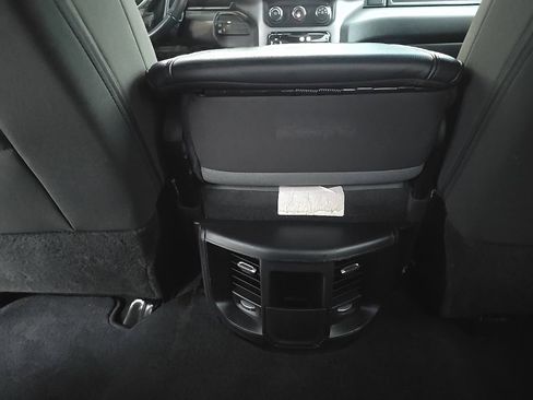 Used 2024 RAM 2500 Big Horn image 27