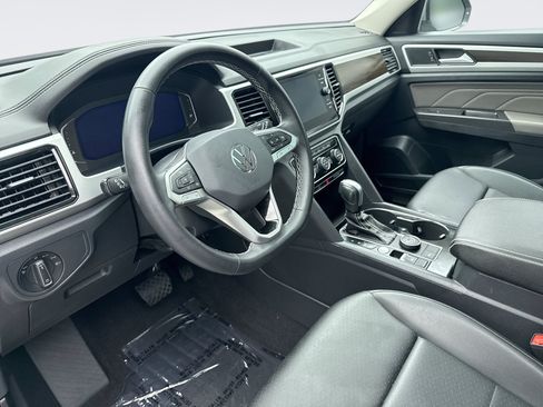 Used 2023 Volkswagen Atlas SE w/ Panoramic Sunroof Package AWD/4WD image 10