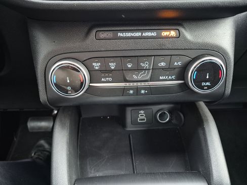 New 2025 Ford Escape Active image 30