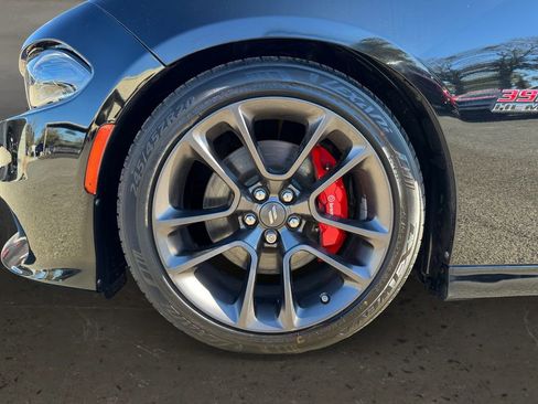 Used 2022 Dodge Charger Scat Pack w/ Driver Convenience Group image 10