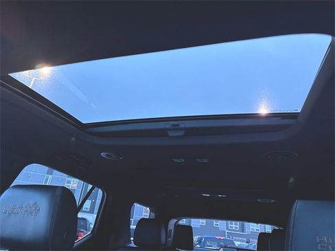 Certified 2022 Chevrolet Traverse High Country w/ LPO, Floor Liner Package image 19