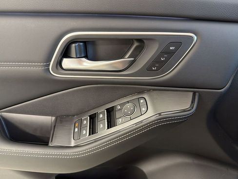 New 2026 Nissan Rogue Platinum w/ Platinum Premium Package image 25