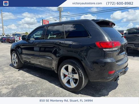 Used 2016 Jeep Grand Cherokee SRT AWD/4WD image 8