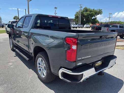 Used 2025 Chevrolet Silverado 1500 LTZ AWD/4WD image 6