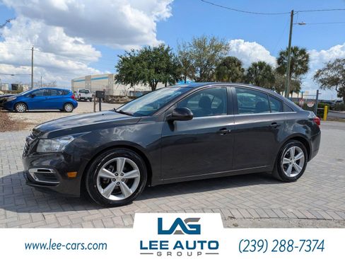 Used 2015 Chevrolet Cruze LT image 6